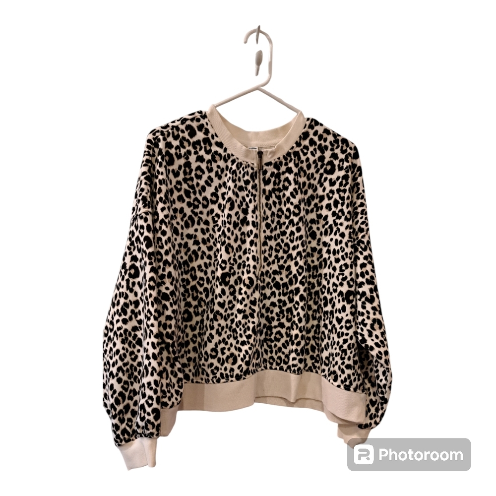 Old Navy top sweater animal Print Zip-Up beige brown size XL